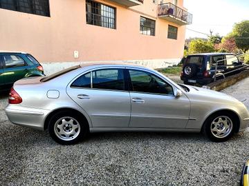 Mercedes-benz E 200 K metano Avantgarde