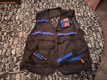 gilet caricatore occhiali bracciale munizioni 