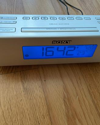 Sony ICF - C717PJ