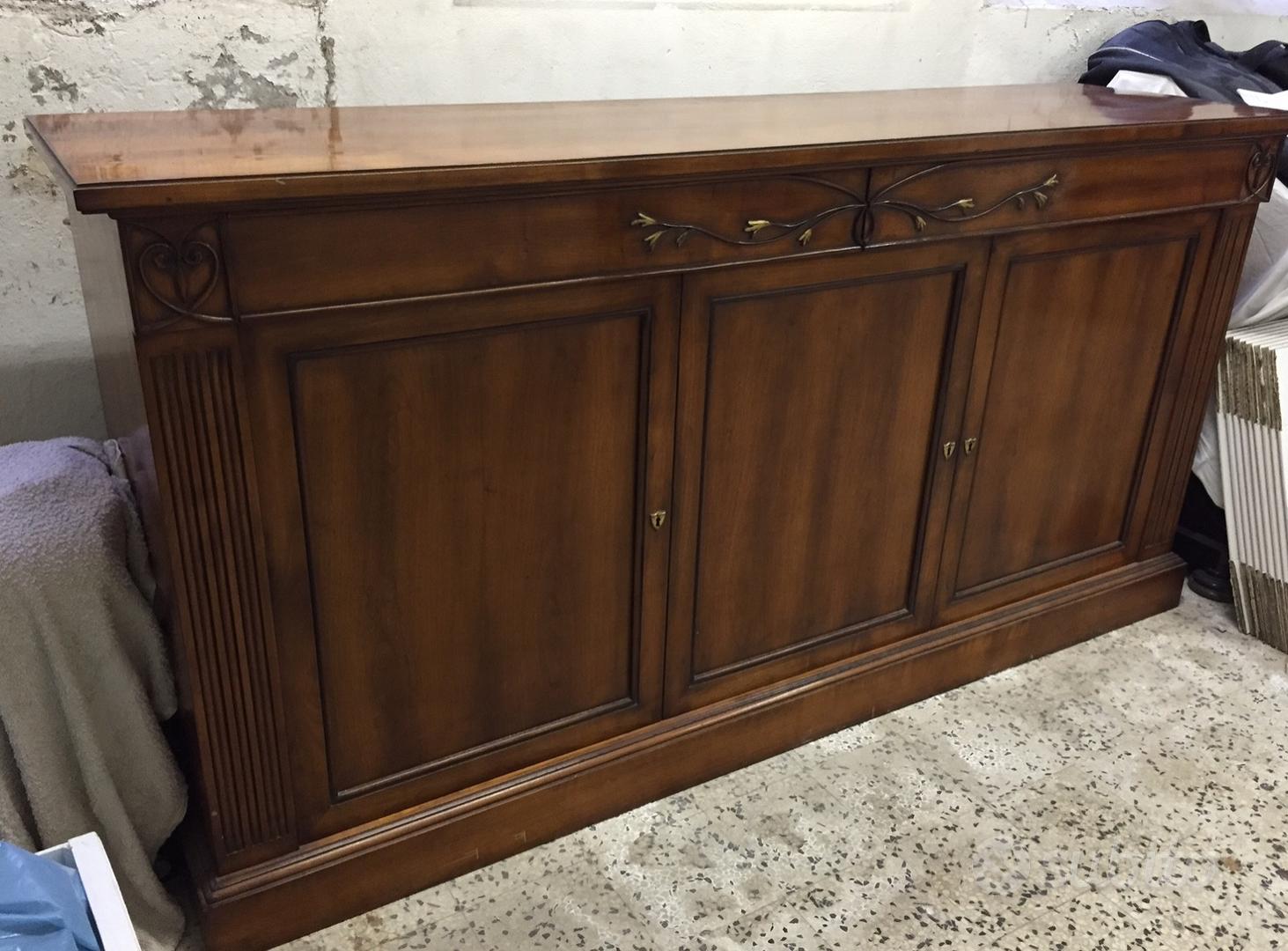 Credenza in Ciliegio Arredamento e Casalinghi In vendita a Monza e