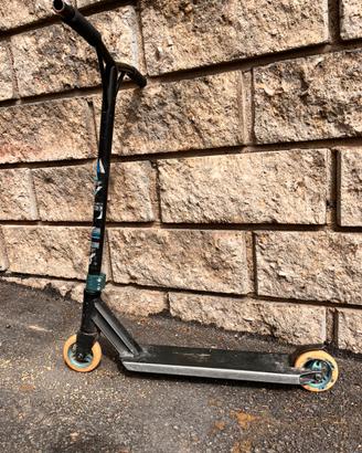 Monopattino freestyle blazer pro