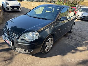 Volkswagen Polo 1.4/80CV 16V 5p. aut. Comfortline
