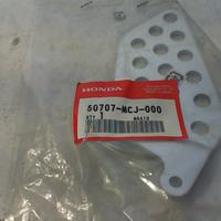 PROTEZIONE PEDANA SX CBR HONDA 50707-mcj-000