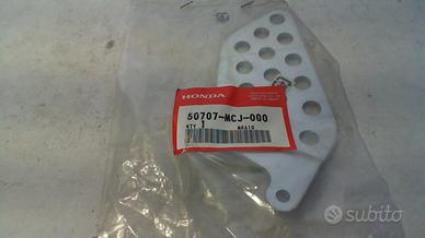 PROTEZIONE PEDANA SX CBR HONDA 50707-mcj-000