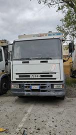 Camion compattatore rifiuti Iveco Eurocargo