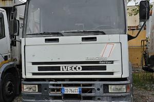 Camion compattatore rifiuti Iveco Eurocargo