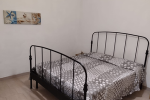 Solo a trasfertisti ammobiliato brindisi