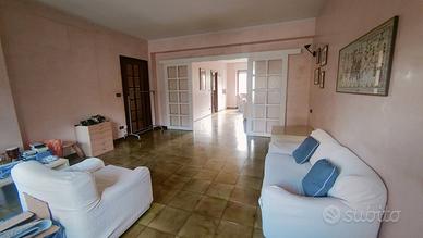 Villa a schiera nella servitissima Via Carducci