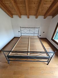 Letto a baldacchino ferro battuto