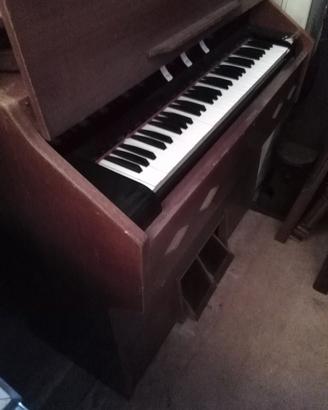 Organo a mantice anni 50