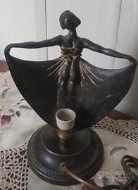 Lampada da tavolo in bronzo 