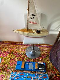Modellino barca a vela radiocomandata  vintage