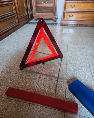 Triangolo di emergenza omologato