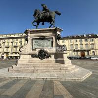 LOCALE COMMERCIALE CON AMPIA VISIBILITÀ PIENO CENT