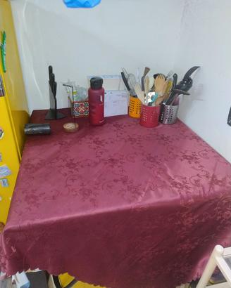 tavolo in legno massiccio allungabile di design