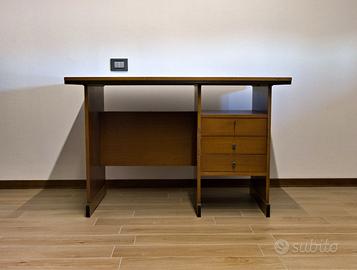 Scrivania vintage
