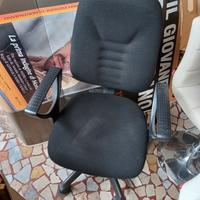 Sedie da ufficio vari modelli +mobili e scrivanie