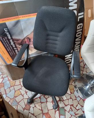 Sedie da ufficio vari modelli +mobili e scrivanie