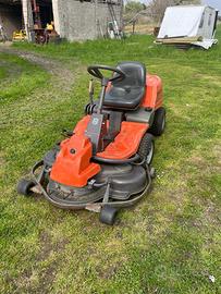 Trattorino tagliaerba Husqvarna 18,5 cv funziona