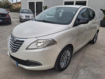 Lancia Ypsilon 0.9 TwinAir 85 CV Cambio automatico