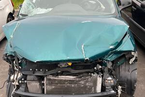 Lancia Ypsilon del 2018 per ricambi