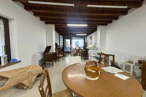 NEGOZIO A VALEGGIO SUL MINCIO