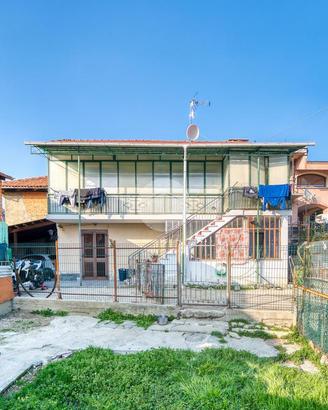 CASA SEMINDIPENDENTE A GIAVENO