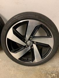 cerchio Milton 18" VW montato su Bridgestone
