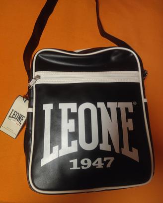 borsa a tracolla leone 1947