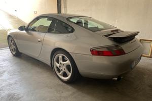 Porsche 911 (996) Carrera 4