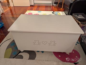 Baule porta giochi in legno massello di pino – sti