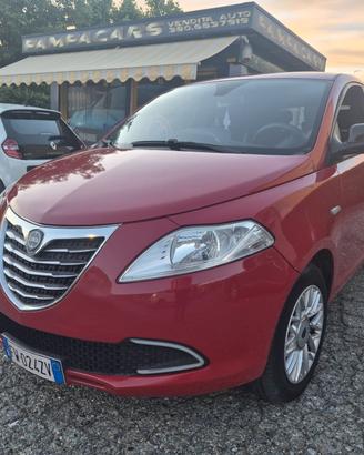 Lancia Ypsilon 0.9 TwinAir 85 CV 5 porte Ec