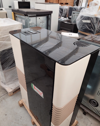 Stufa a pellet 24 kw slim