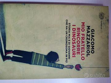 Mio fratello rincorre i dinosauri