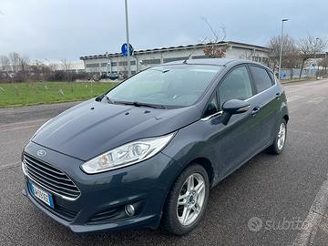 Ford Fiesta Titanium 2014