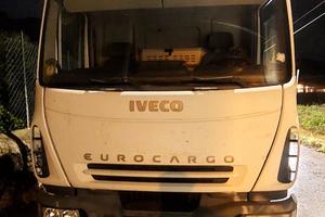 Iveco eurocsrgo 120el 17