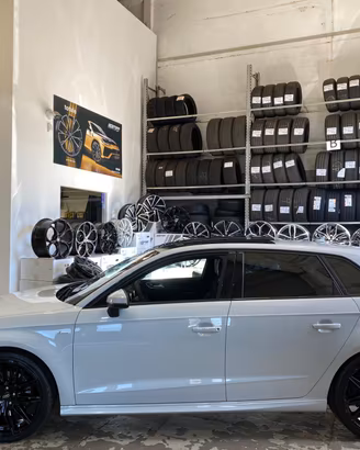 Cerchi NUOVI Audi A3 raggio 18 cod.98343