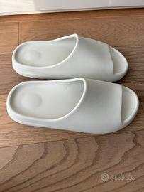 Yeezy slide