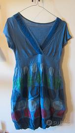 Vestito estivo blu e pois