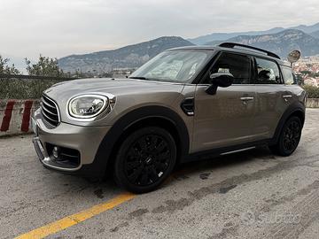 Mini cooper countryman 1.5 Hype automatica