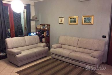 NUOVI divani a 3 e a 2 posti MARILYN