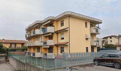 Bilocale con garage e giardino a Montello