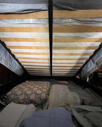 Letto matrimoniale contenitore
