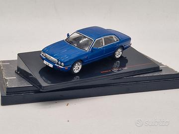 JAGUAR XJ8 (X308) - Ixo-Models - Scala 1/43