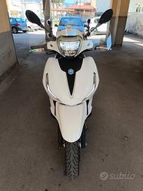 Beverly 300 hpe