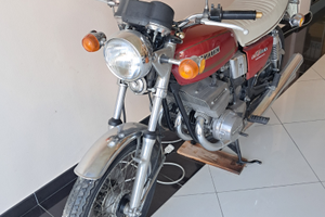 Suzuki 390 GT