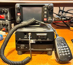 YAESU FTM 400