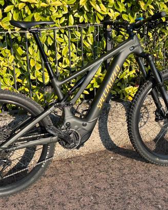 Specialized Turbo Levo 2023 E-MTB – Solo 500 km