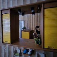 Pensile da bagno con ante a serranda