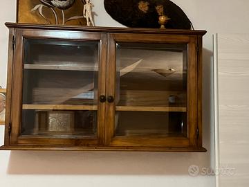 Ceedenza sospesa classica con vetrina